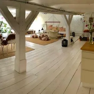 A Charming And Beautiful Oasis In The Heart Of Copenaghen